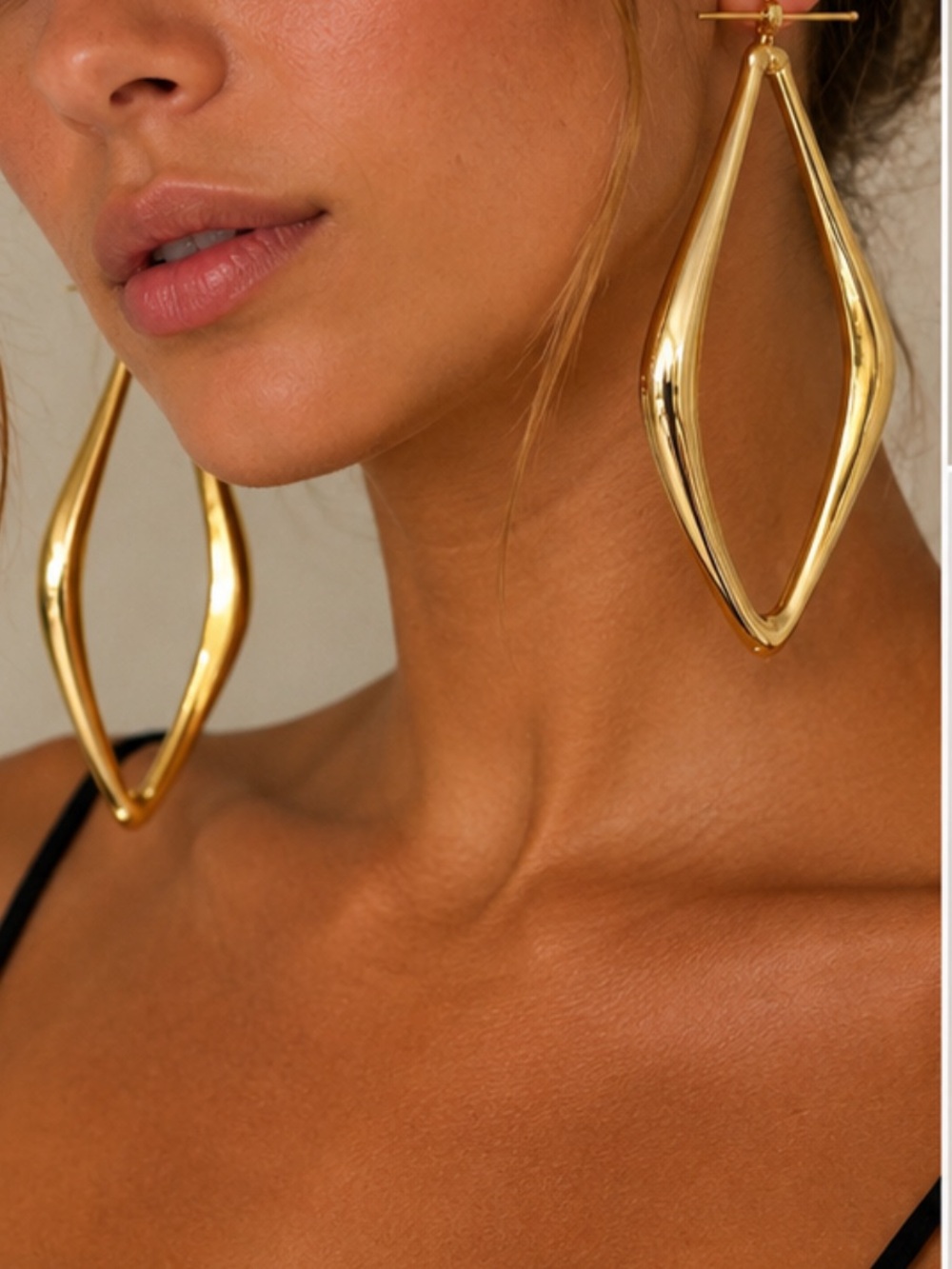 VINTAGE OVERSIZED Gold Tone SCULPTURAL STATEMENT EARRINGS CHUNKY 14K GF PIN